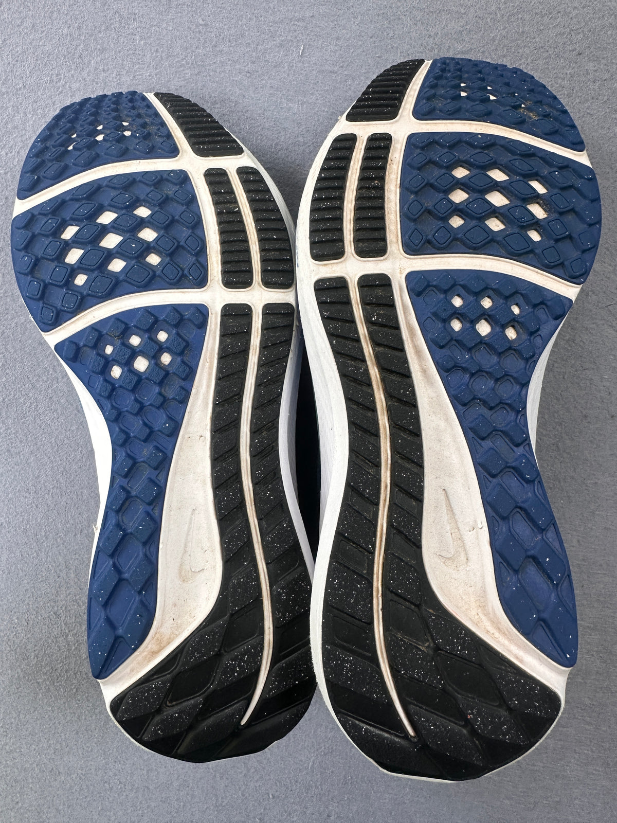 #163 Nike Air Zoom Pegasus Blue Sneakers - size 4Y - VGUC