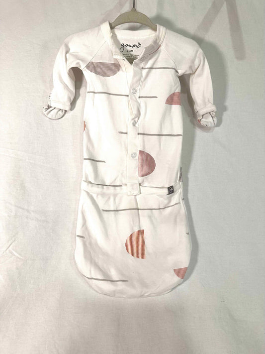 #40 *REDUCED* Goumie Print Layette, 0-3M