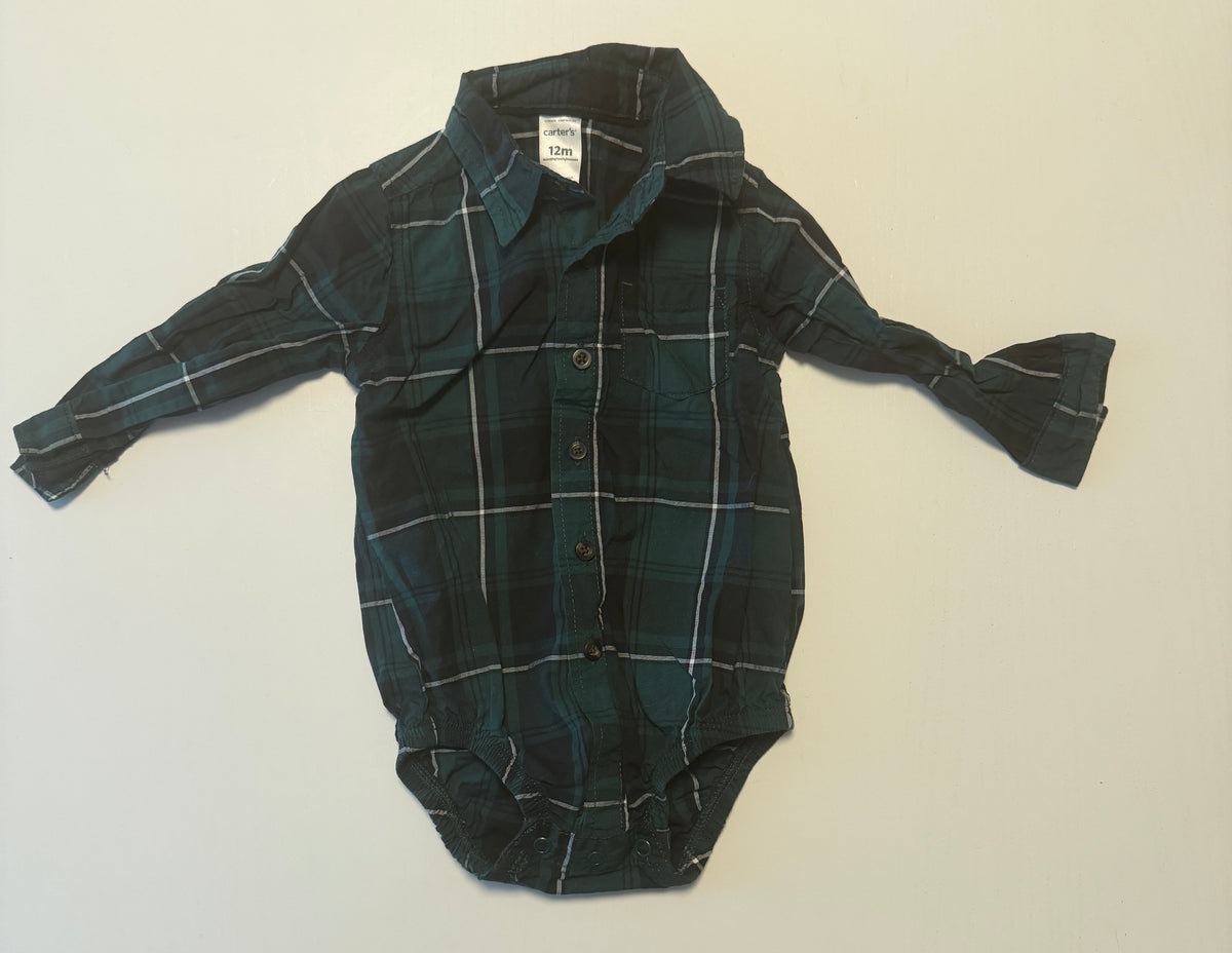 #93 Carter’s button down onesie size 12 months