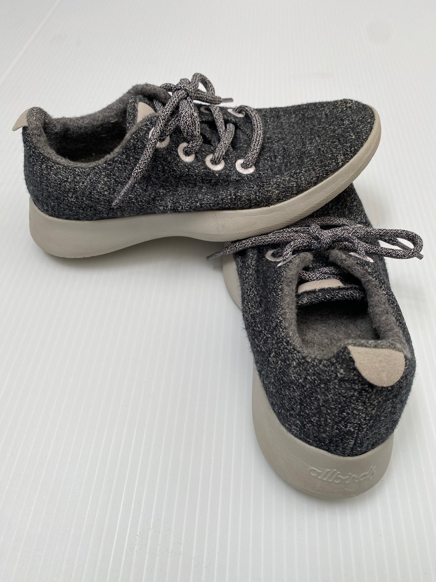 #65 Allbirds Women’s 6 Grey Woolrunners