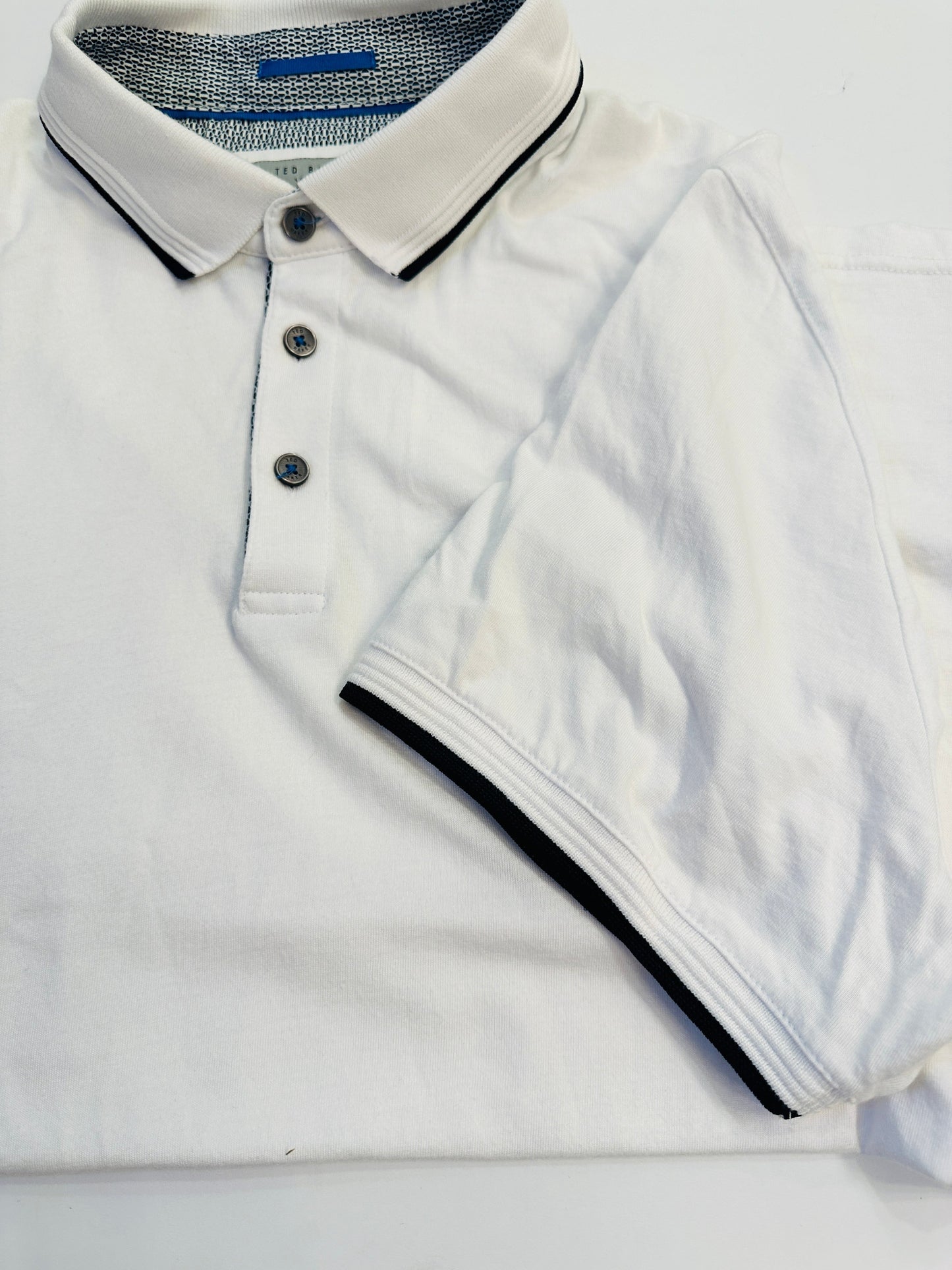 (#158) Ted Baker | EUC | (7)xl | white polo | 45227