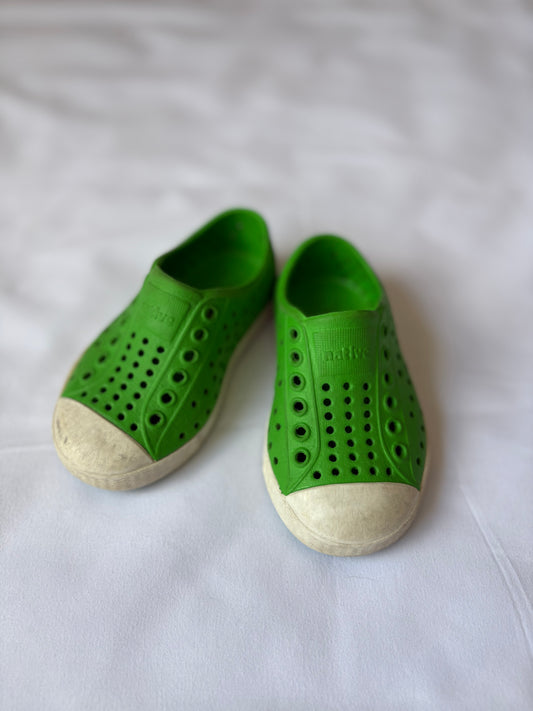 #88 Native Green Jefferson Sneaker Boys Size C5