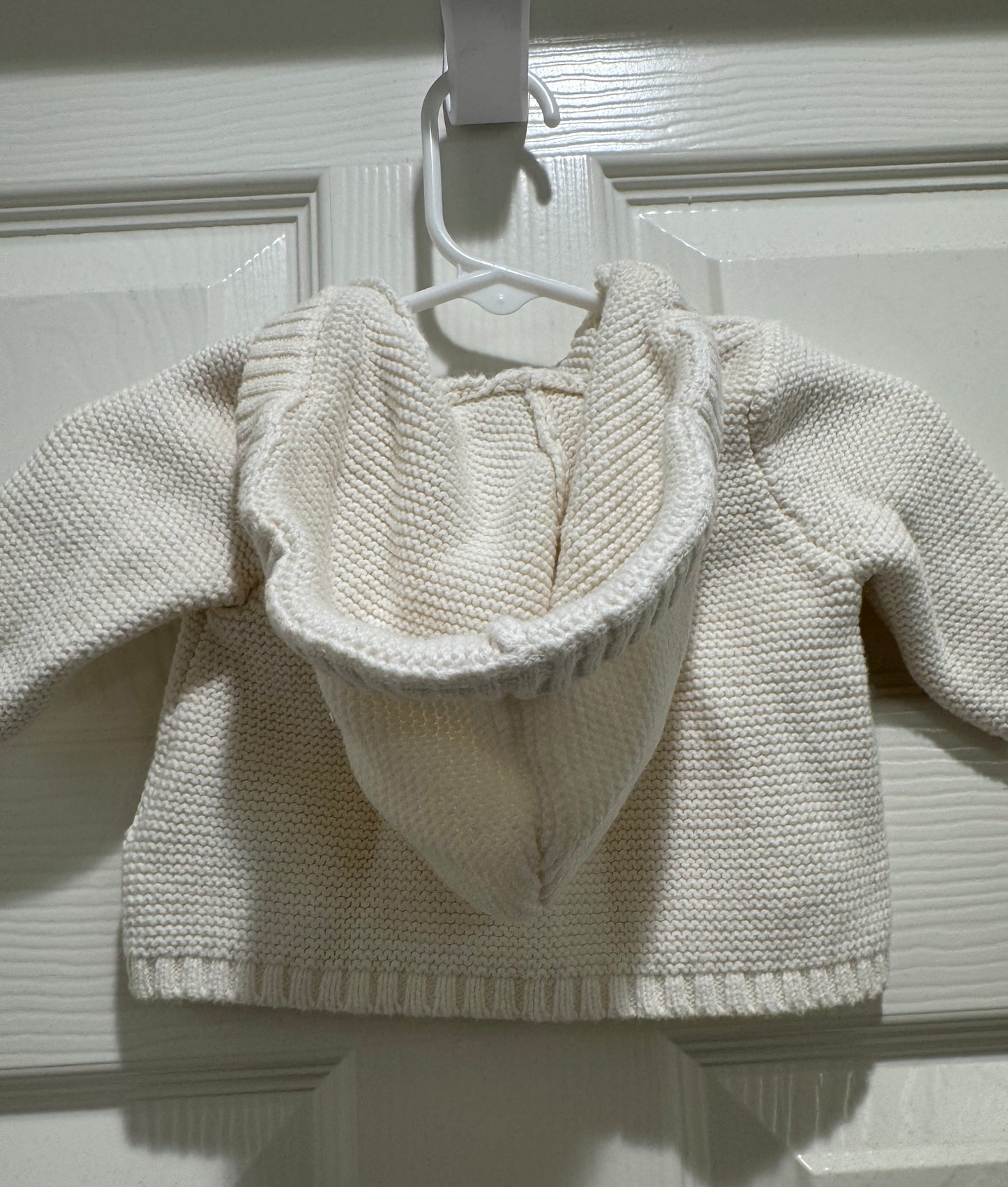 #53 baby girl hooded sweater size 0-3M