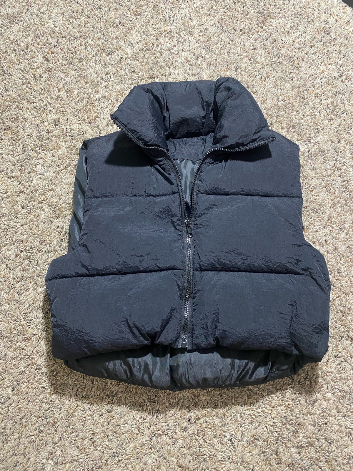Seller #57 Women’s small crop vest
