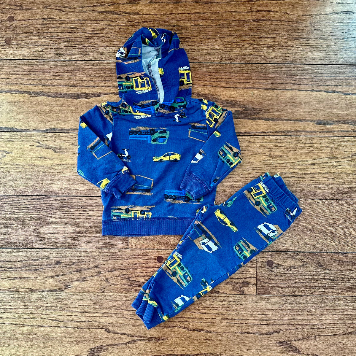 #113	EUC Boys Outfits Set of 2, Carters Red Plaid Buffalo Check Fleece (2T) and Carters Navy Truck Outfit (24 mos)