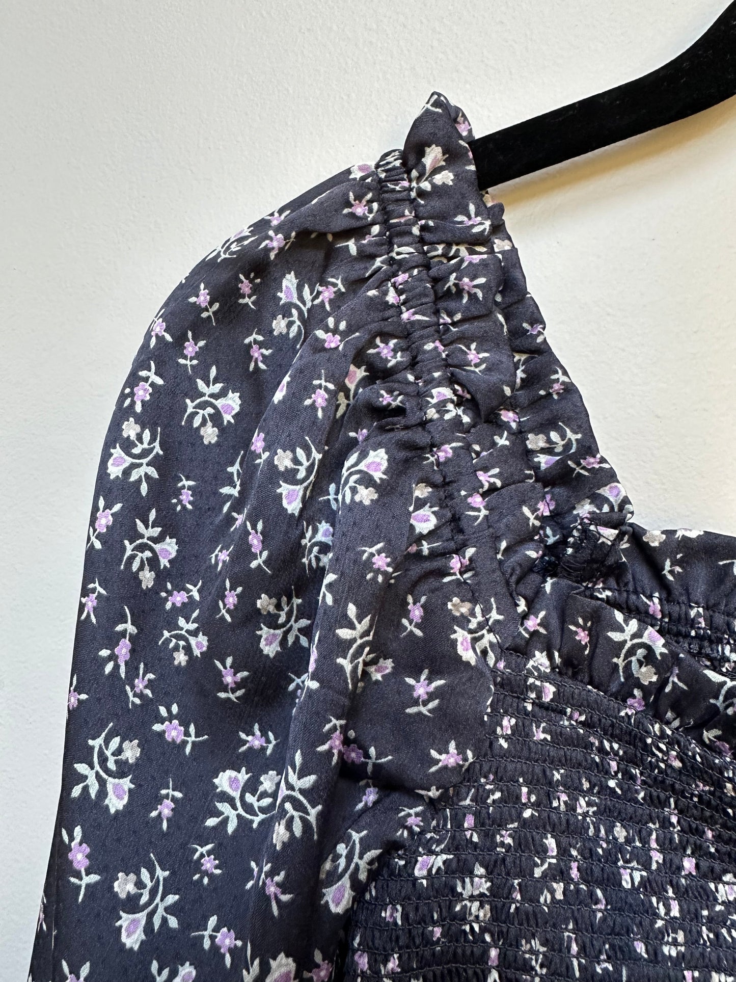 #130 Altar’d State Women’s Sz M Floral Crop Top