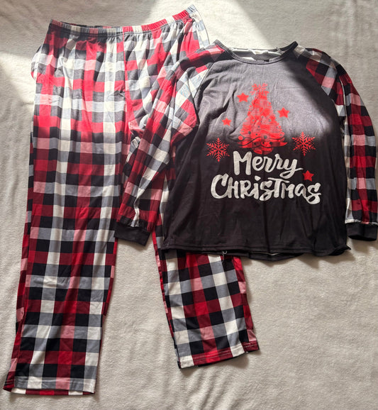 #102 - Women's size 2XL Christmas pajamas