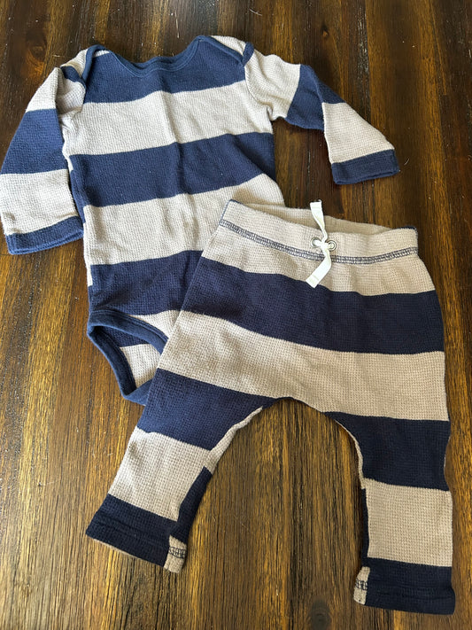 Seller #21 boy 6mo Carters thermal outfit