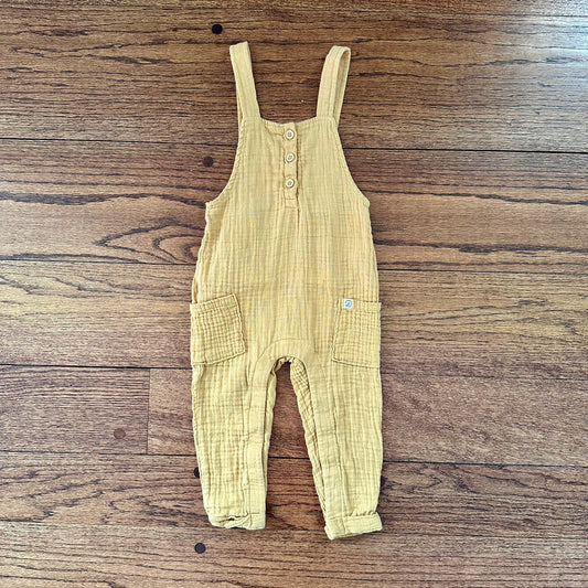 #95 GUC Boys / Gender Neutral Little Planet Yellow Pant Gauze Overalls, size 18 months