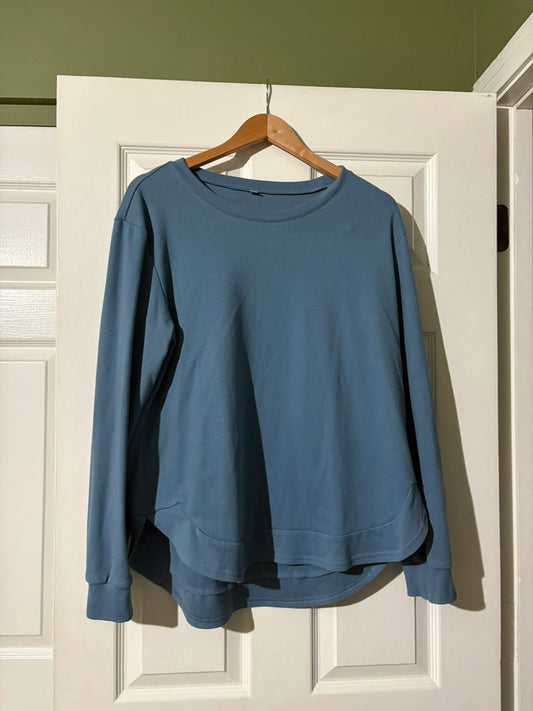 #133 Women’s Large Blue Sweatshirt