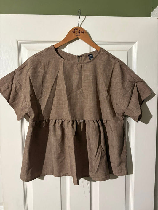 #133 Women’s Large Shirt