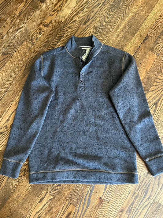 Seller 120. NWOT Men's Long Sleeve Shirt, Size M