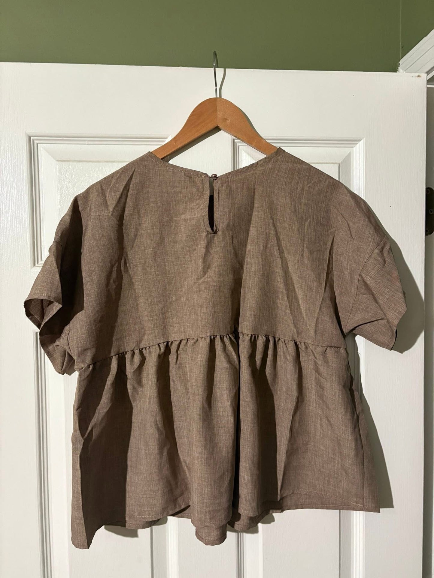 #133 Women’s Large Shirt