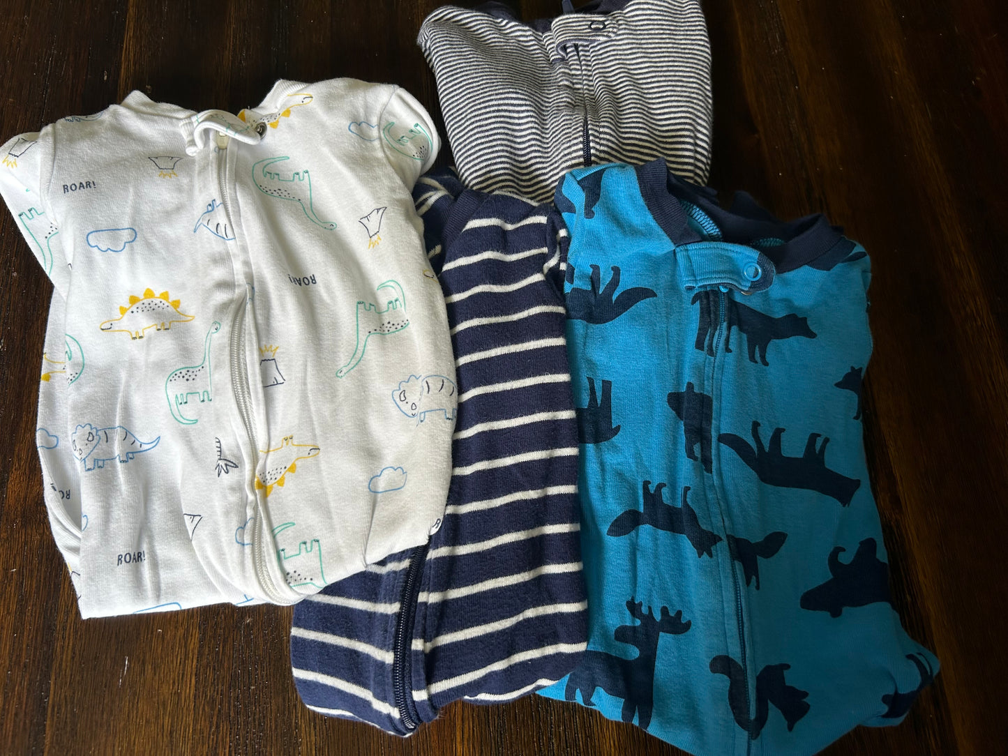 Seller #21 9Month Carters sleeper bundle