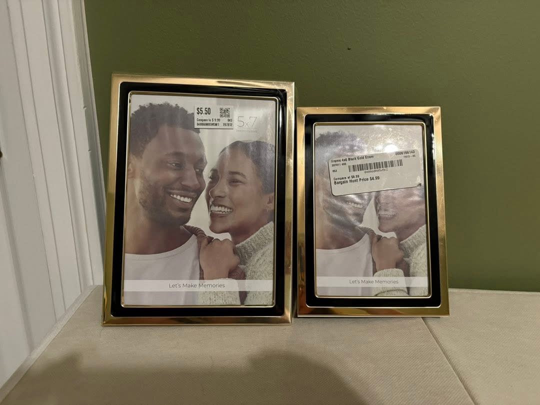 #133 Set of 2 Picture Frames