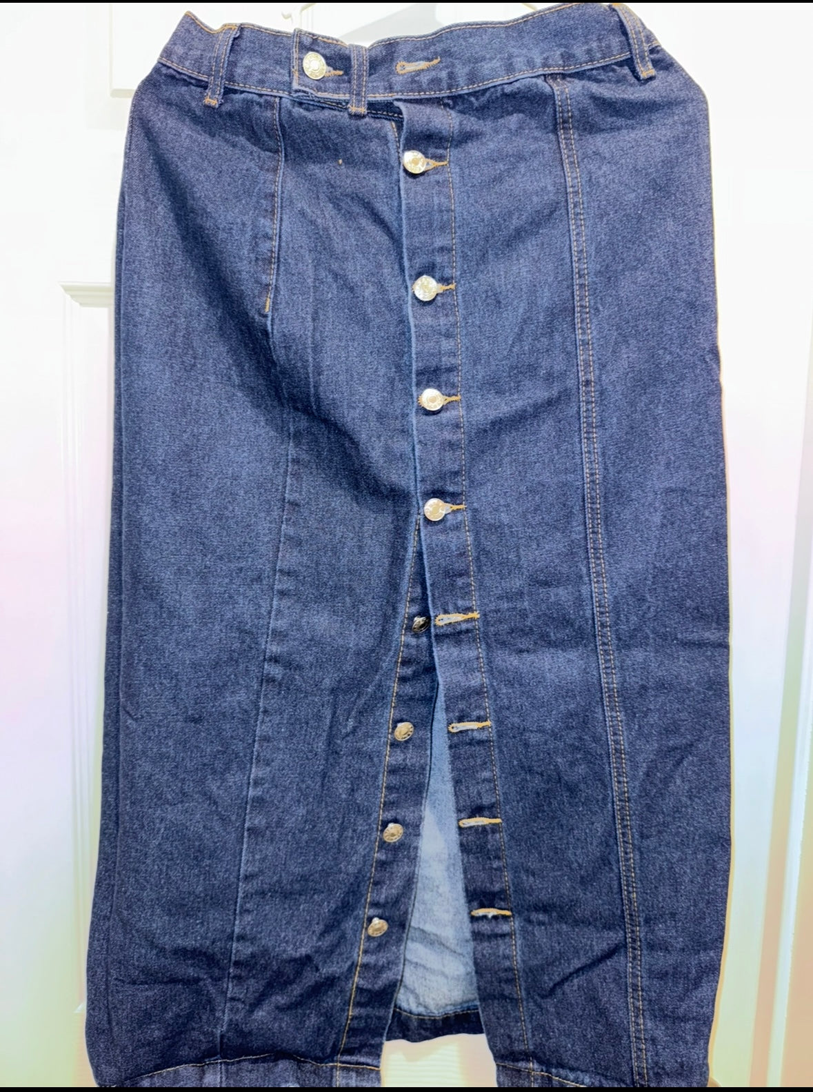 #53 women’s long Jean skirt size M