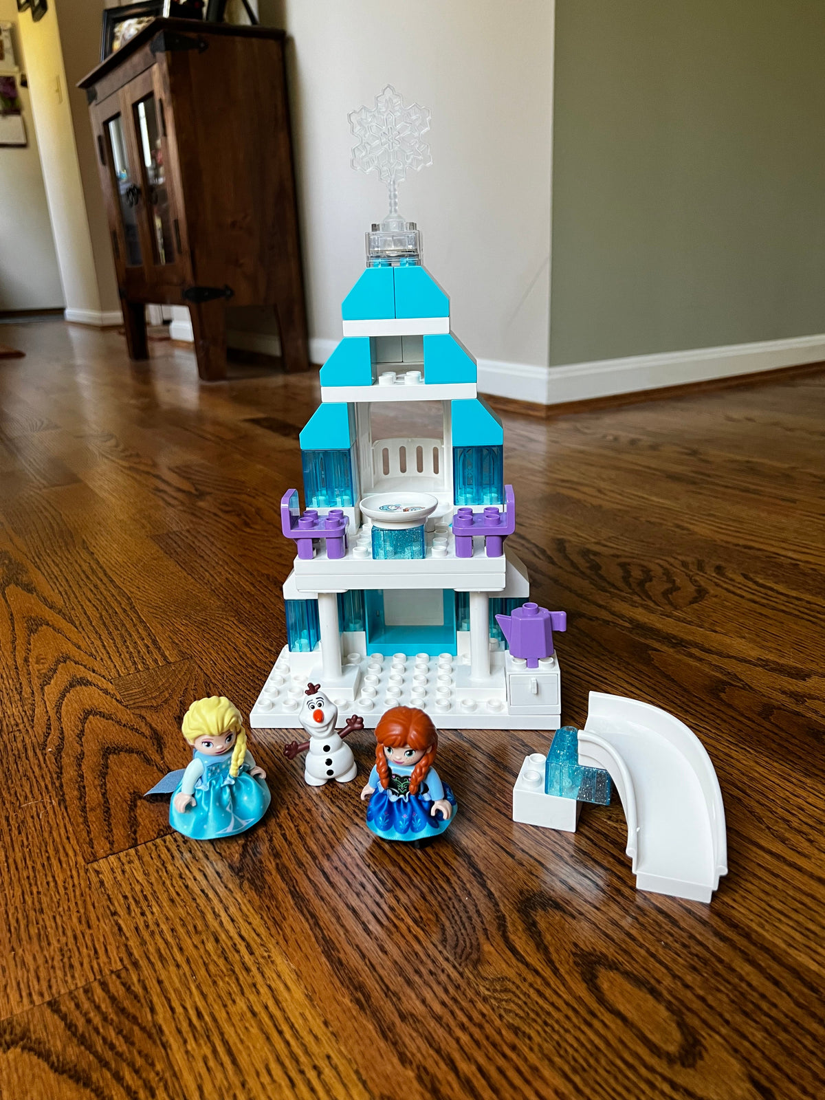 Seller #115 - Disney’s Frozen Lego Duplo Castle Set (All Pieces & Manual Included), VGUC