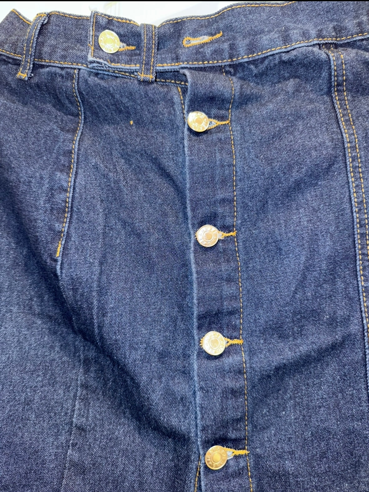 #53 women’s long Jean skirt size M