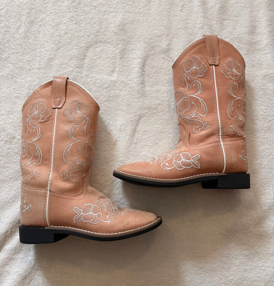 #102 - girls size 4 pink cowboy boots