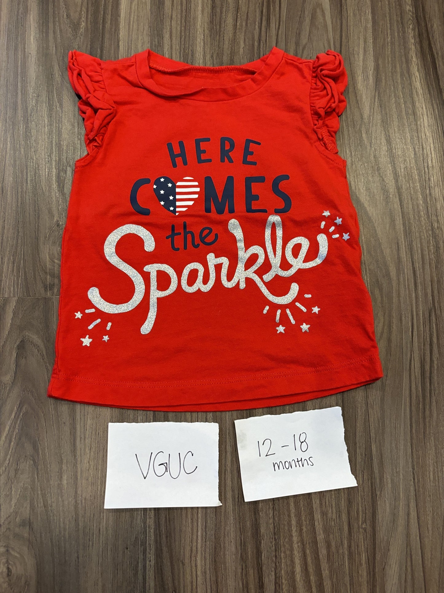 #77 - 12-18 Mo - VGUC Here comes the Sparkle Shirt
