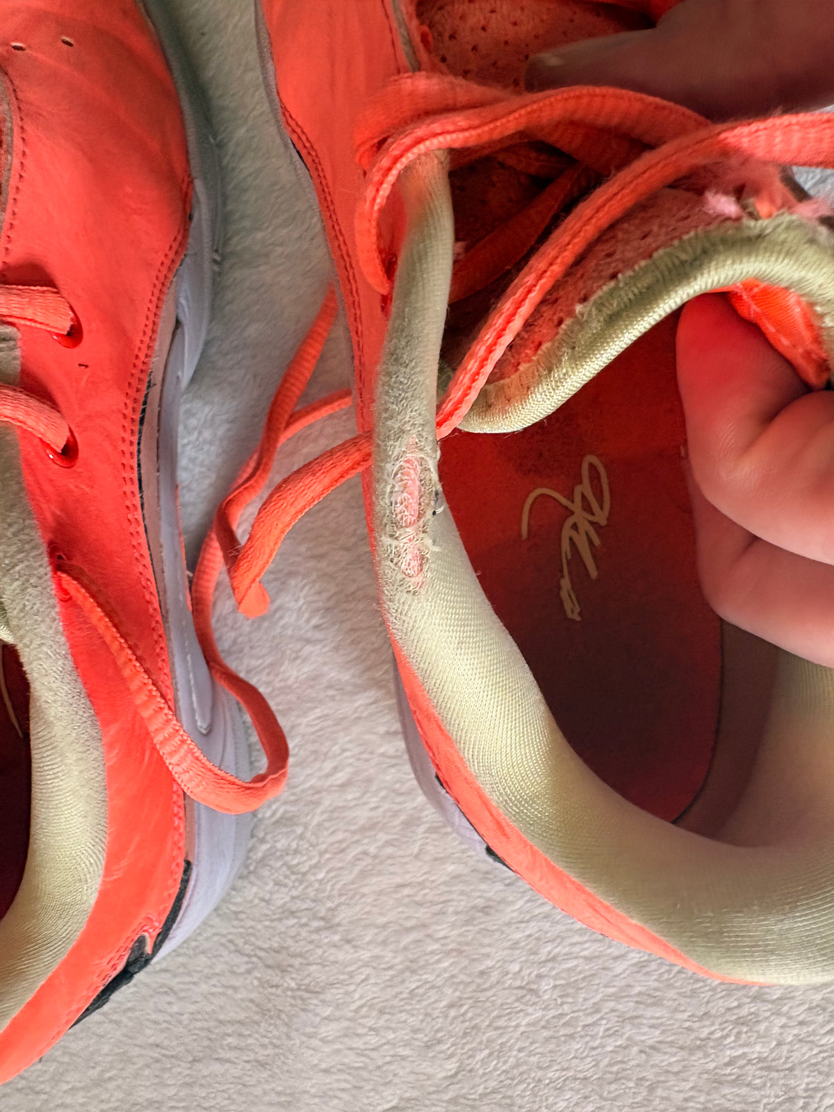 #102 - Nike Lebron James boys size 3Y sneakers