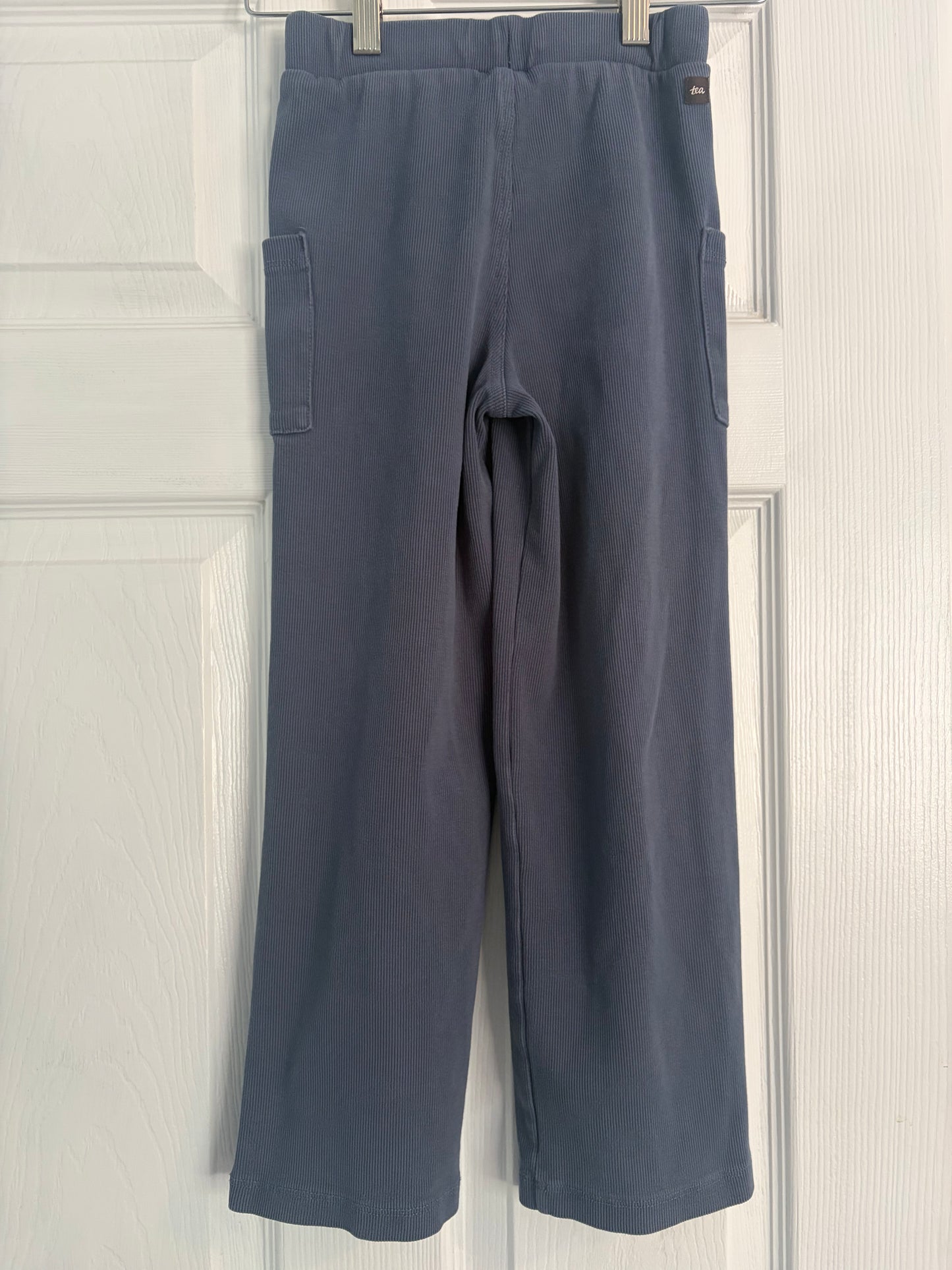 Seller #91 Girls' size 7 Tea Collection wide leg pull-on pants in navy VGUC