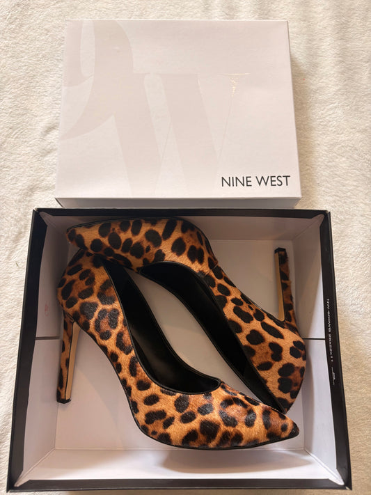 #102 - Nine West womens size 9 leopard print pumps