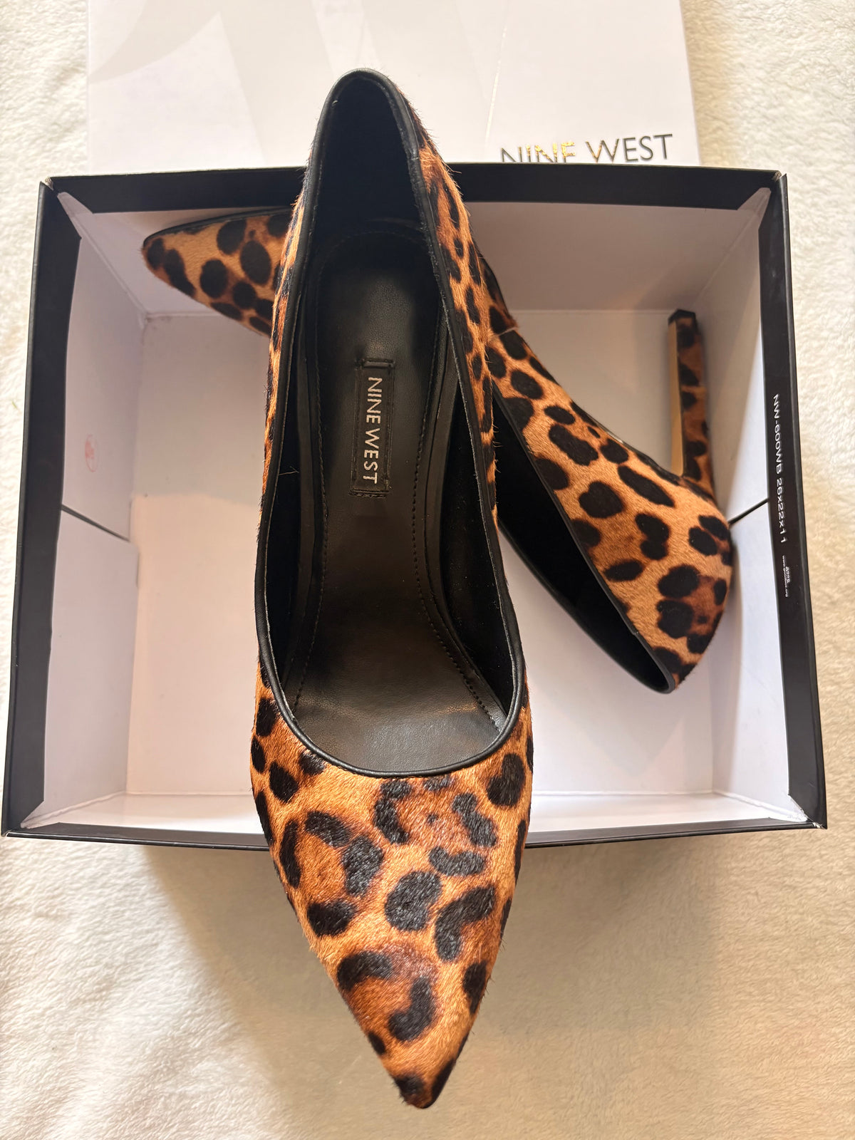 #102 - Nine West womens size 9 leopard print pumps