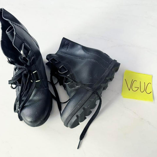 Seller 196- girls Sorel Joan of arctic wedges 2y