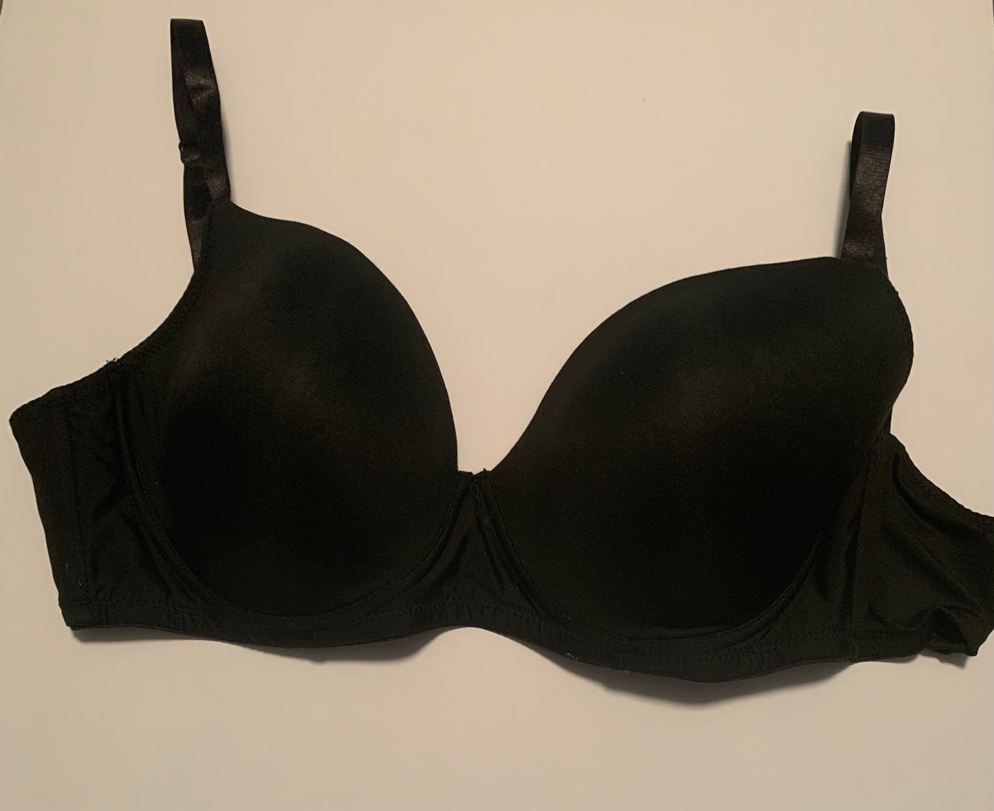 Women’s padded black underwire bra size 42C