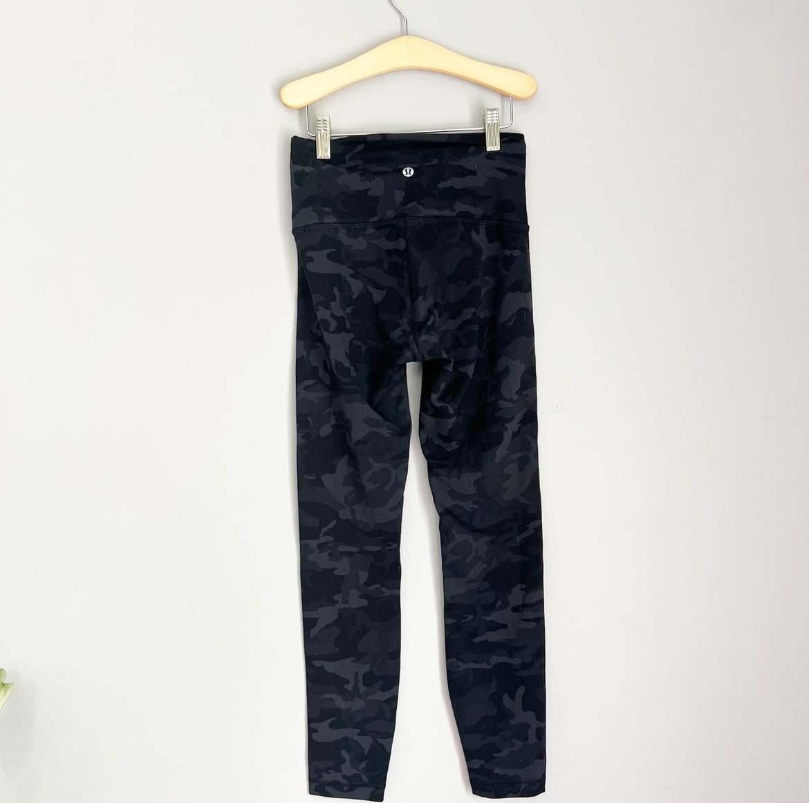 Seller 196 Lululemon wunder train high rise 4
