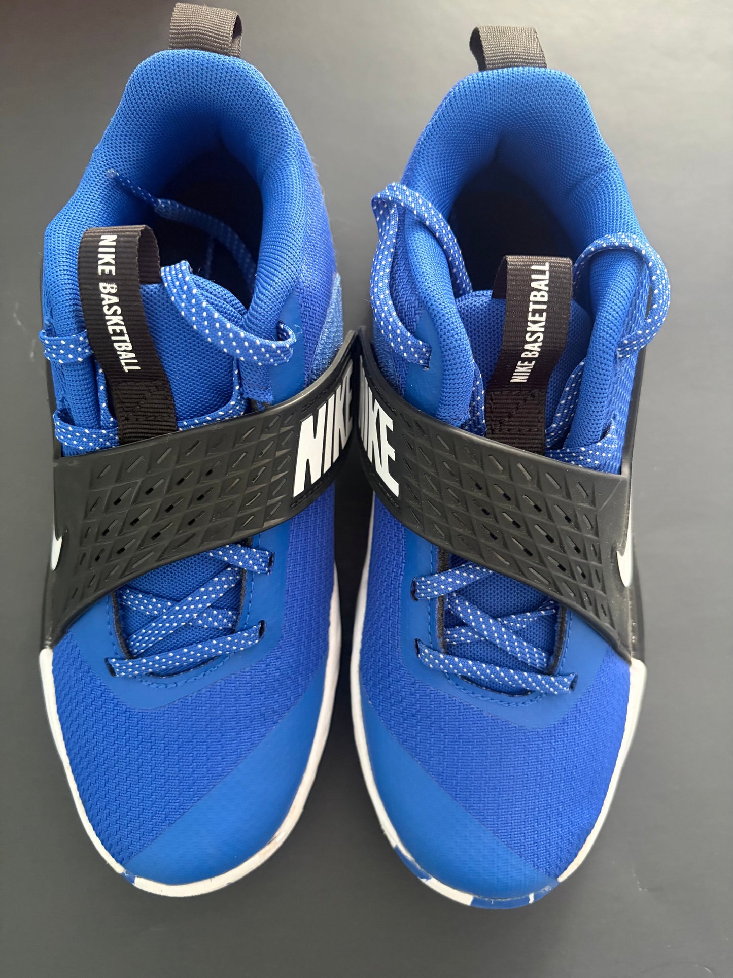 Seller #91 Boys size 4y (big kid) Nike Team Hustle D 12  VGUC