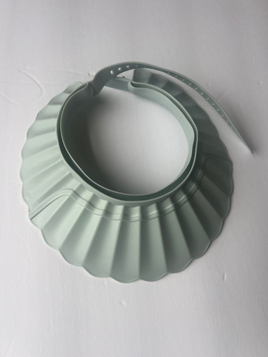 #180 childs bath visor to keep water out of eyes