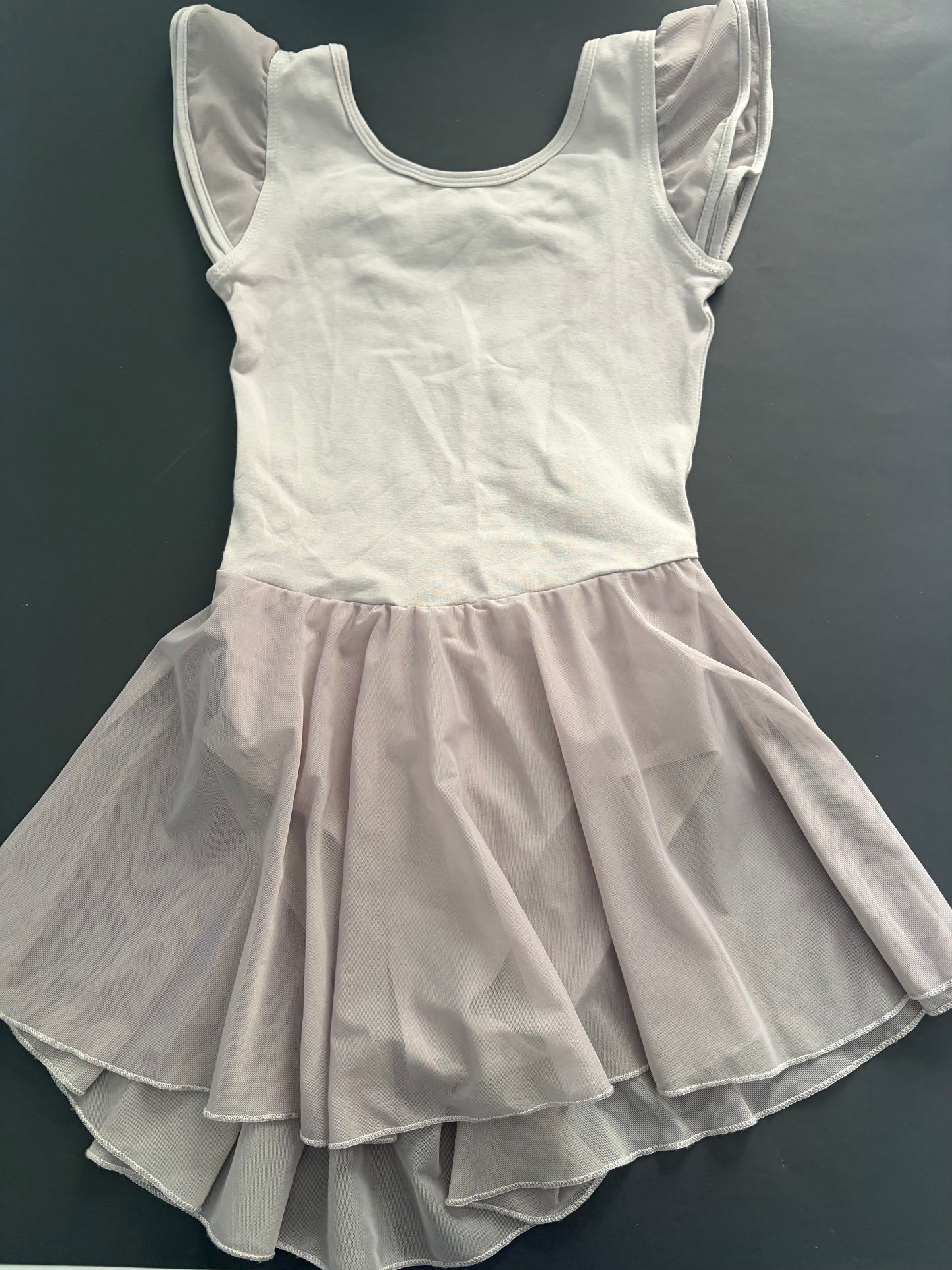 Seller #91 Girls' size 7 (130) light grey skirted leotard VGUC