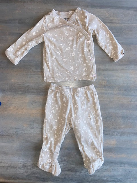 Carters 2 piece pajama size 6 month