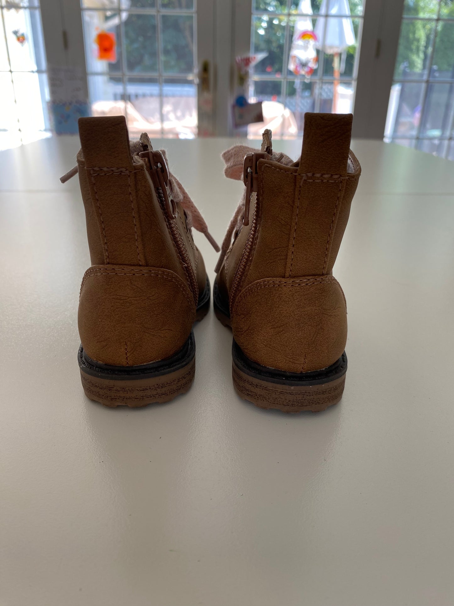 #84B- Cat & Jack Brown Boots, Girls Size 5, VGUC