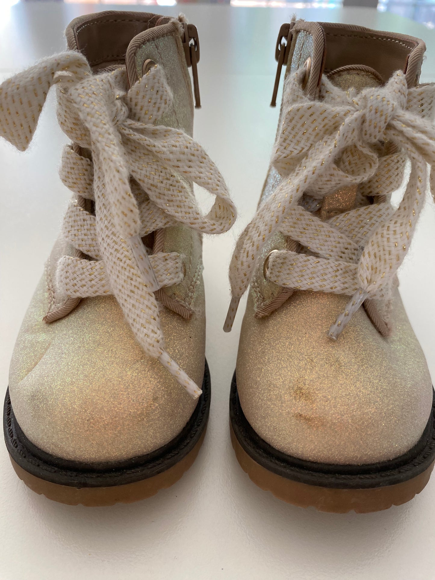 #84B- Cat & Jack glittery light tan boots, girls size 5, VGUC