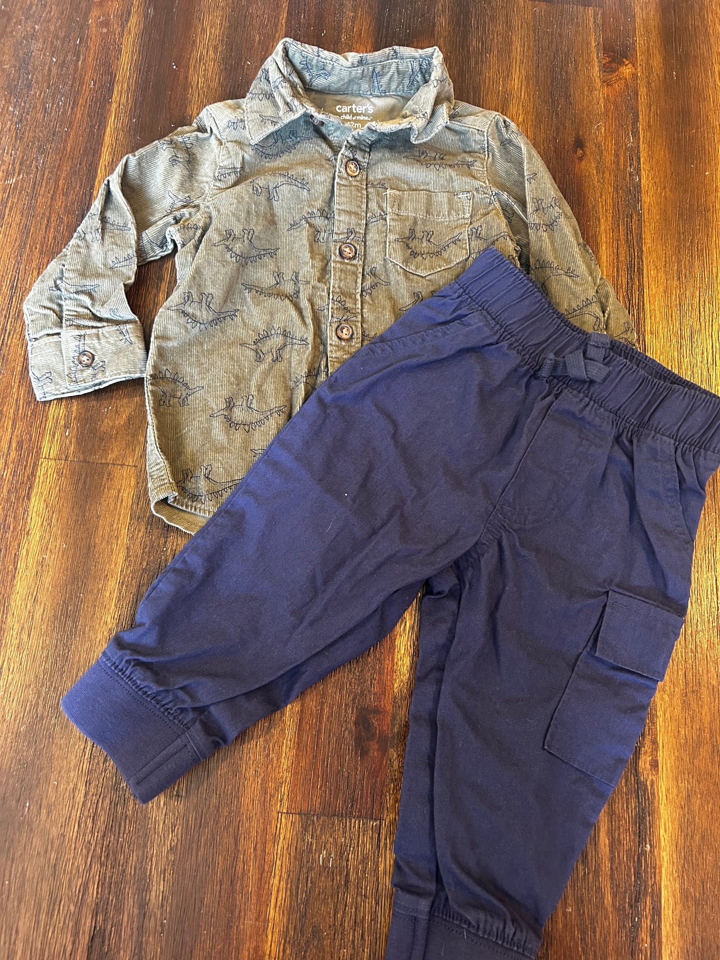Seller #21 boy carters 12mo NWOT Dino outfit
