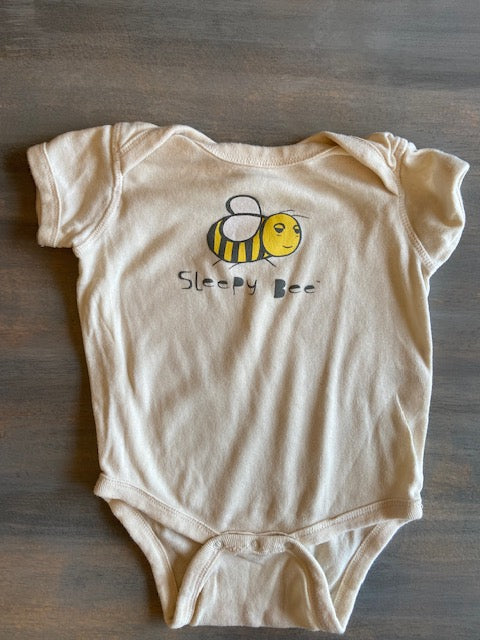 Sleepy Bee onesie size 12 month