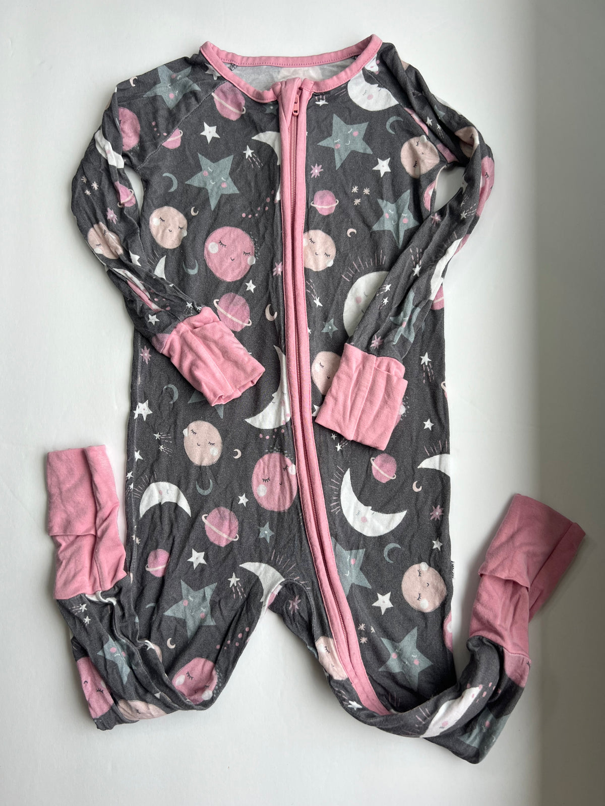 #180 Little Sleepies girls size 12-18 months moon and stars zippy with hand and feet covers