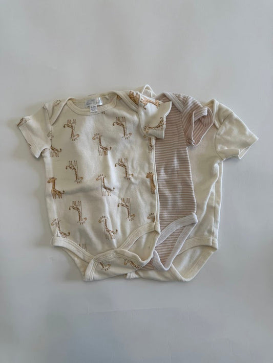 #78 REDUCED  Beau et Belle 3 piece Giraffe and Striped Bodysuits Gender Neutral 3-6M