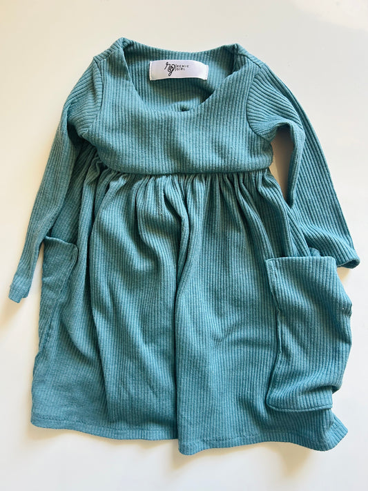 #71 Remie Girl 12m Ribbed Dress