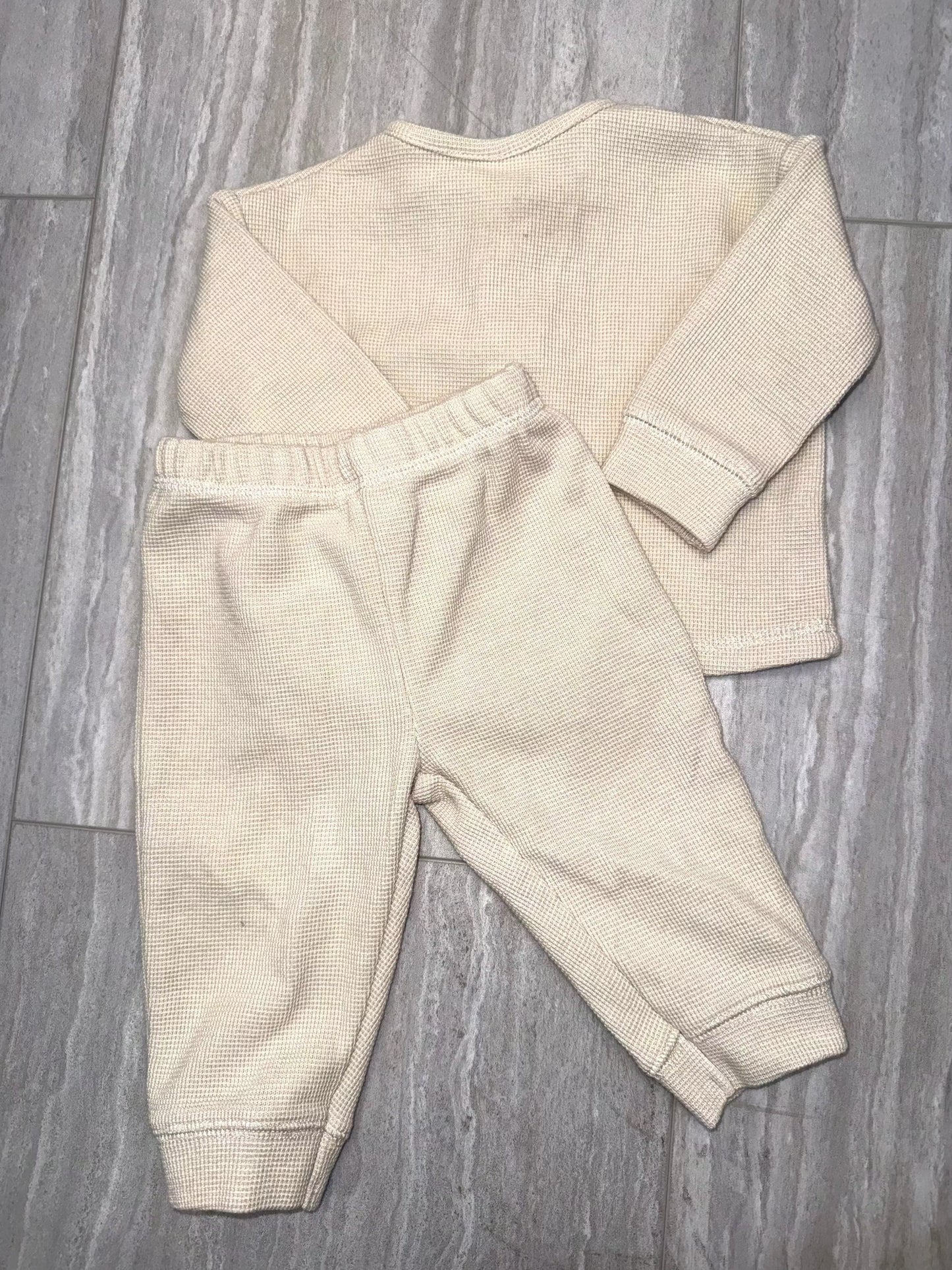 #110 Bloomingdales Baby Unisex Cream Waffle Matching Set 3-6mo.