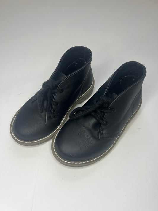 #180 Place boys size 8 black lace up dress shoes