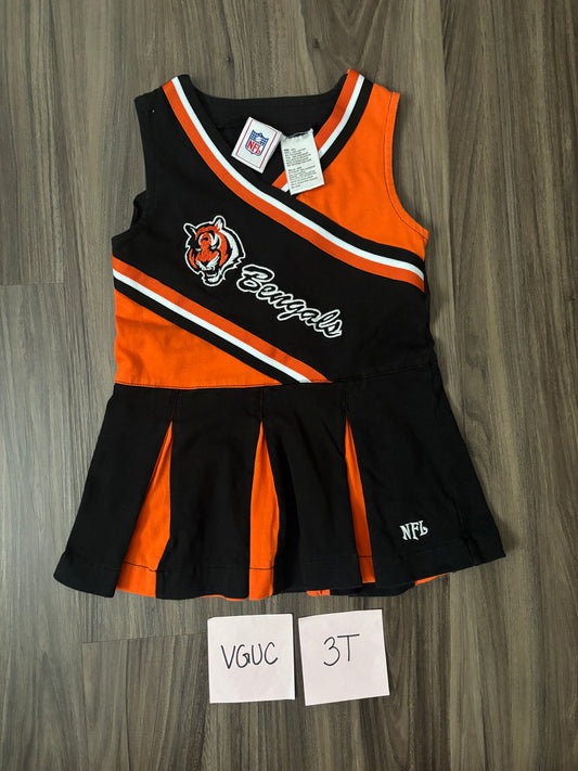 #138 - 3T VGUC Bengals Cheerleading Outfit