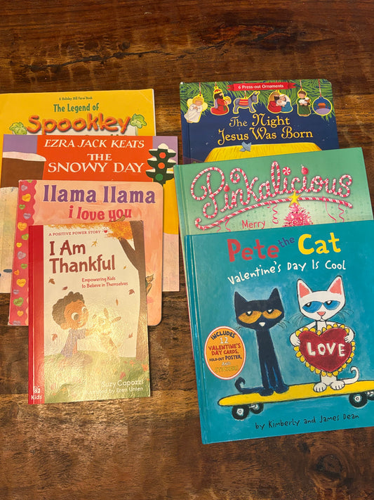 #182 holiday books lot