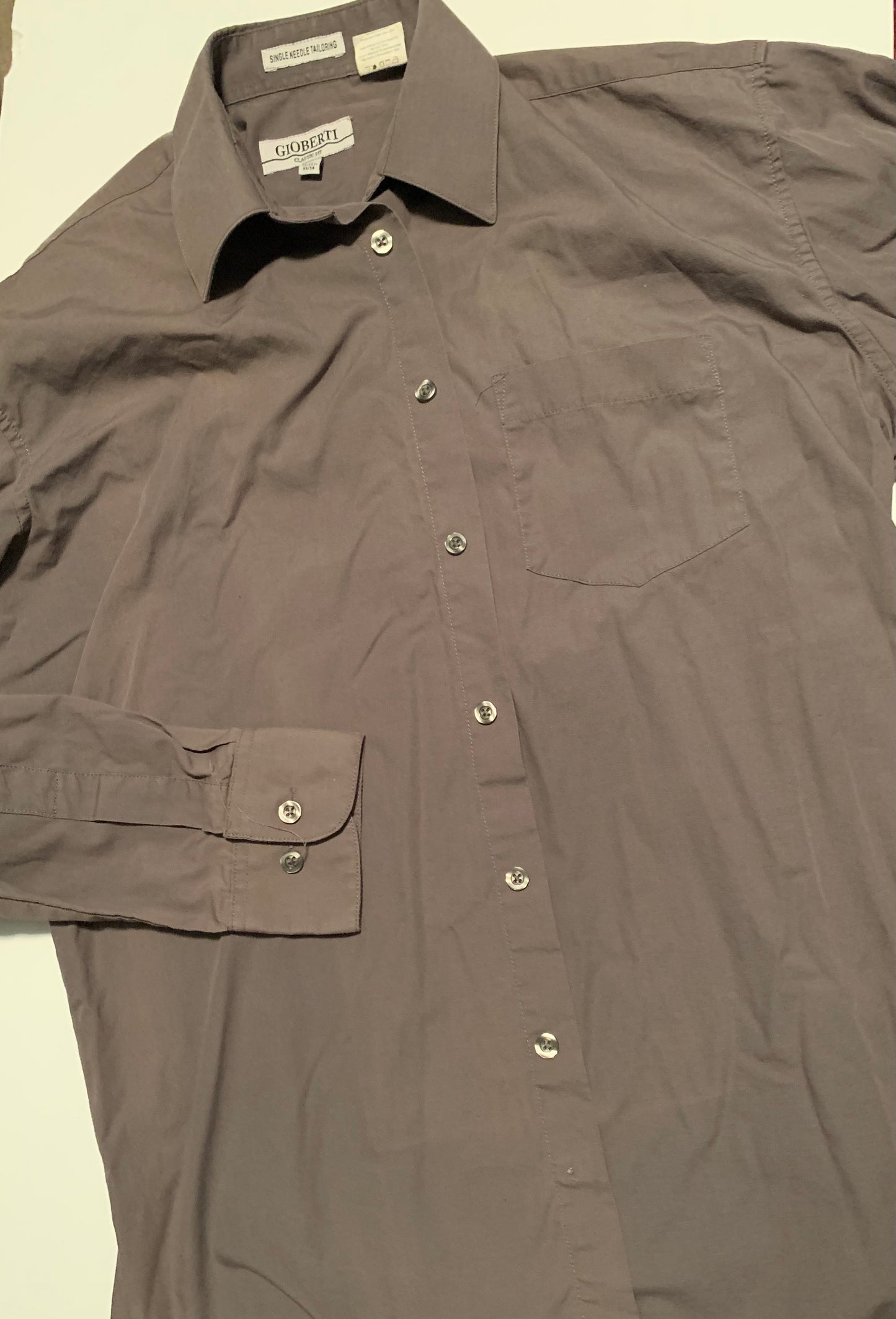 3 Men’s dress Shirts Size M 32-34 Button Up Long Sleeved Clothing bundle Lot