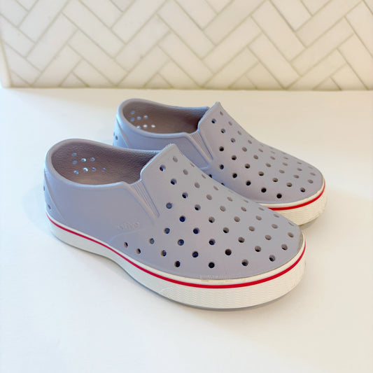 #96 | Size 10 | Native Girls Purple Shoes