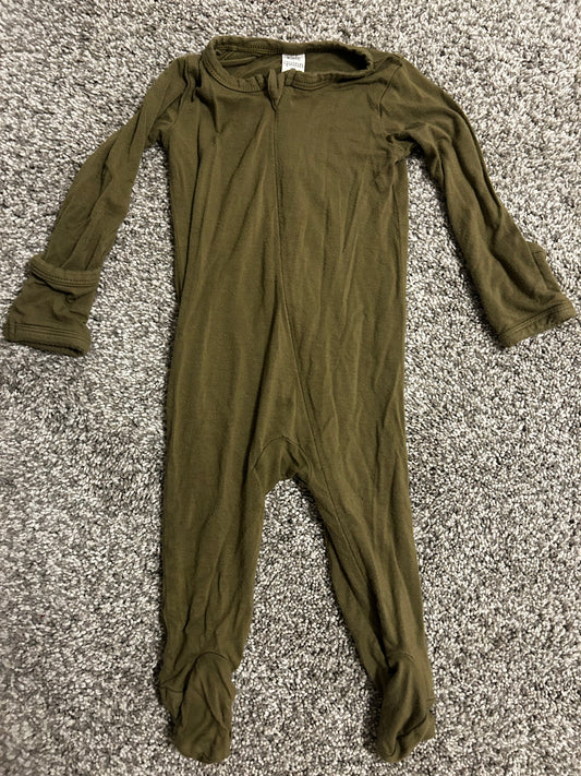 Seller #21 6-9mo Kate Quinn bamboo sleeper