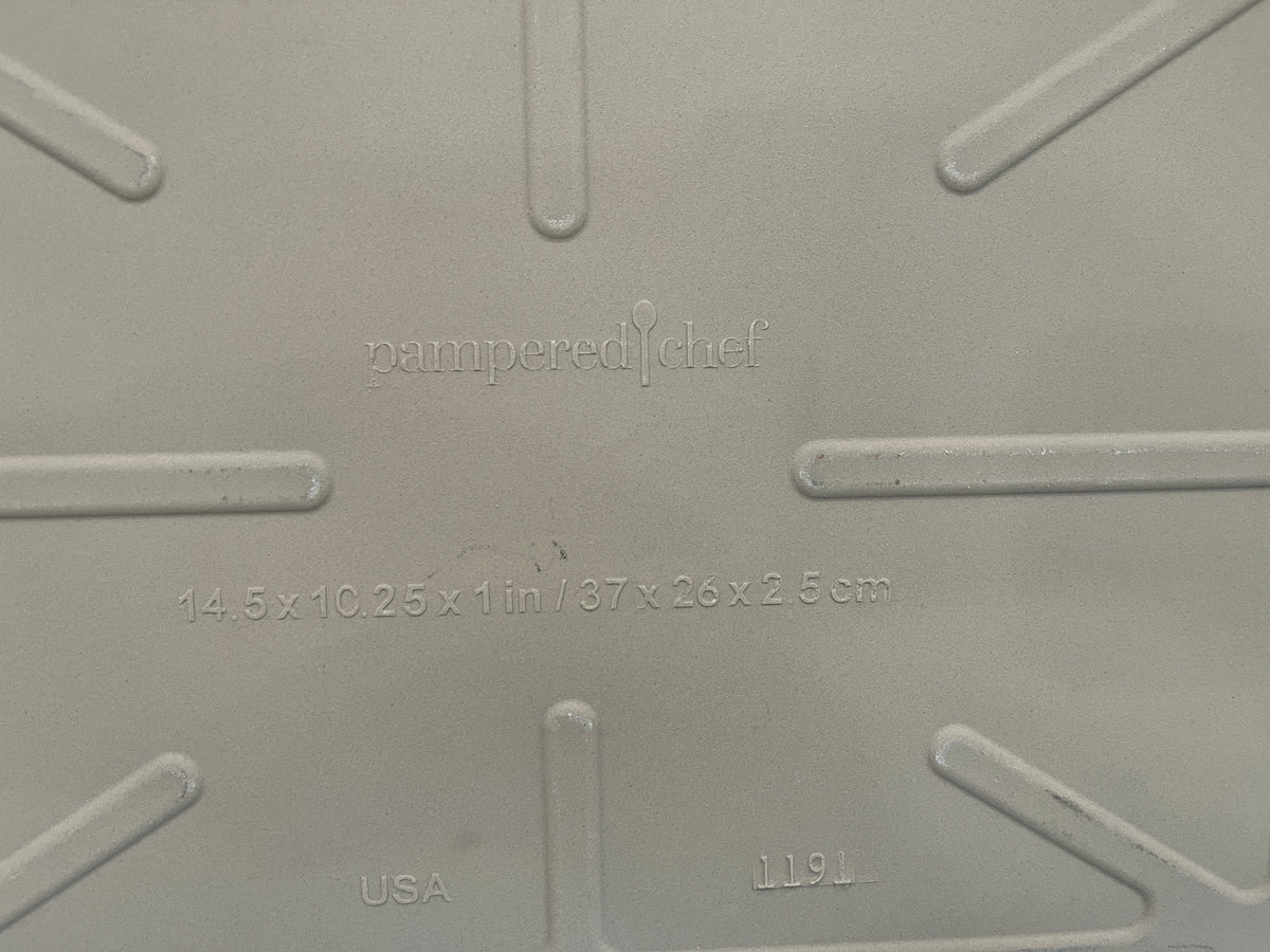 135 Pampered Chef Stone tray, comes with care instructions, never used/ BN